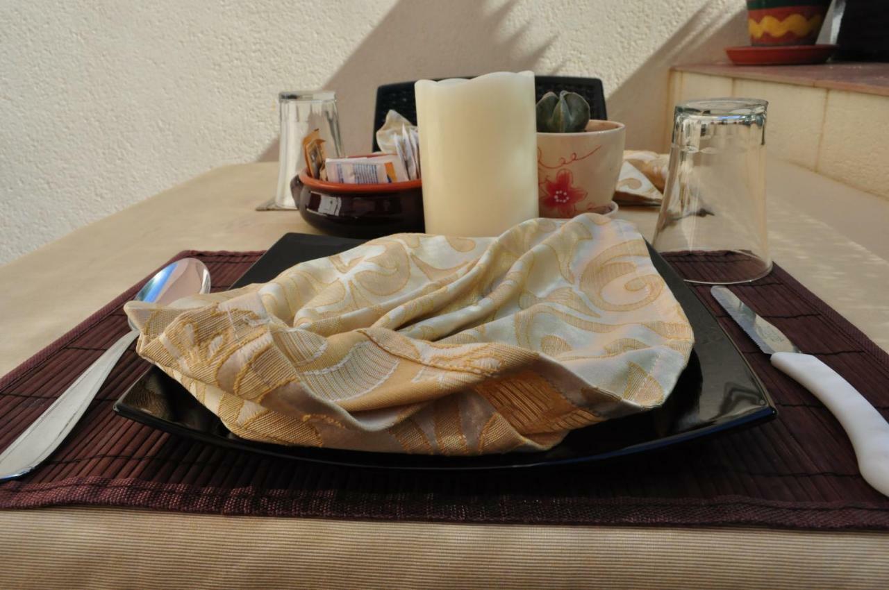 Bed & Breakfast Adriana 산비토로카포 외부 사진